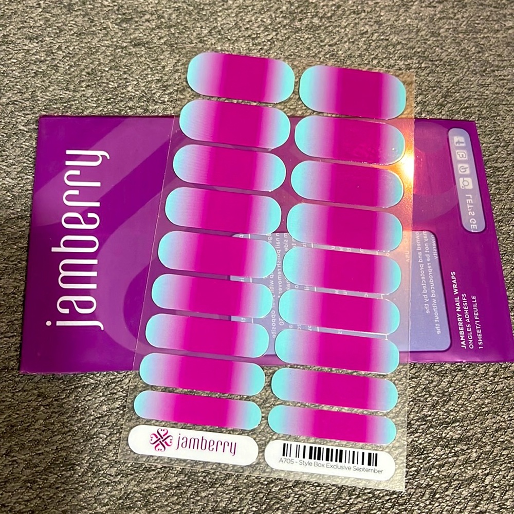 Jamberry. Ombré Exclusive. Stylebox September. A705